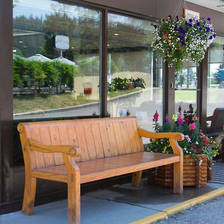 Tonquin Inn Jasper Exterior photo